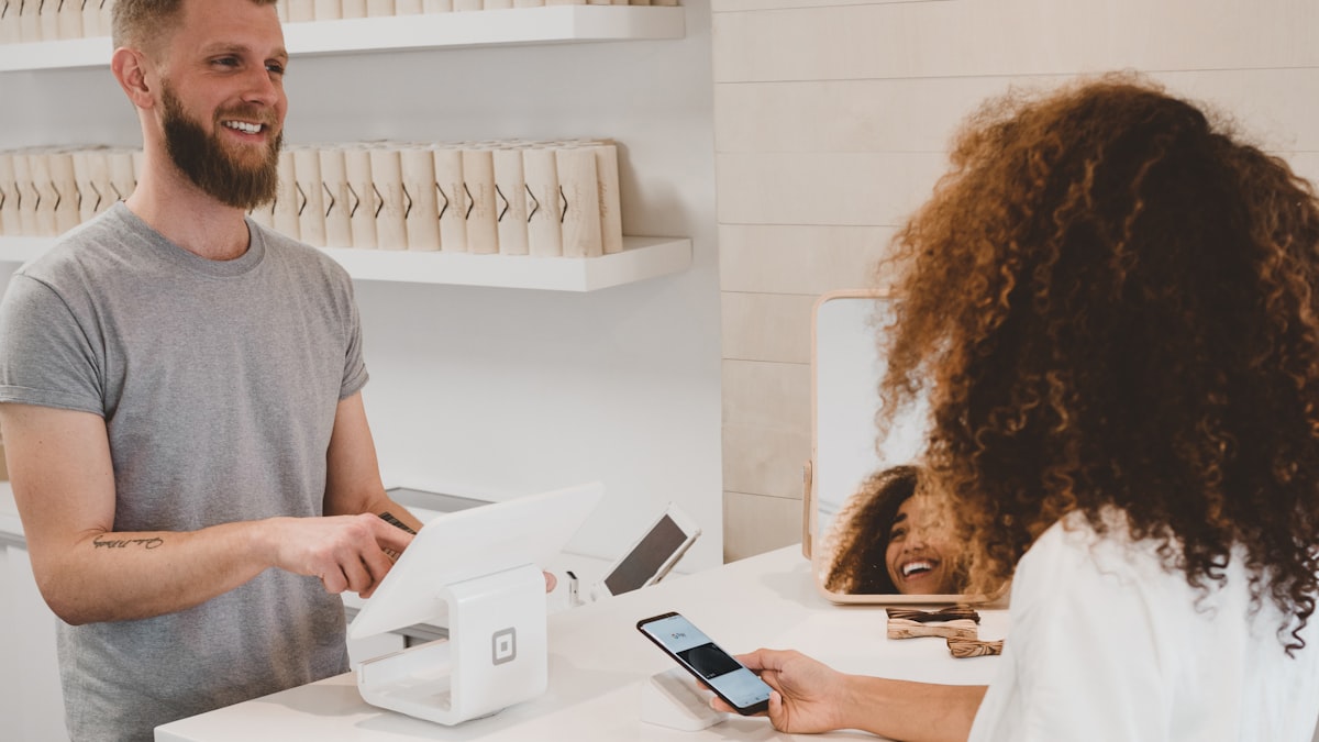 Copertina: eCommerce B2C: come fidelizzare i clienti acquisiti ed incrementare il tasso di acquisto ricorrente (Retention Rate)